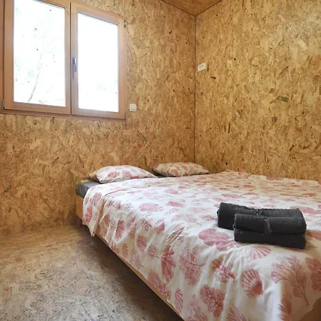 Baumhaus 3 - 5 Personen Ražanac